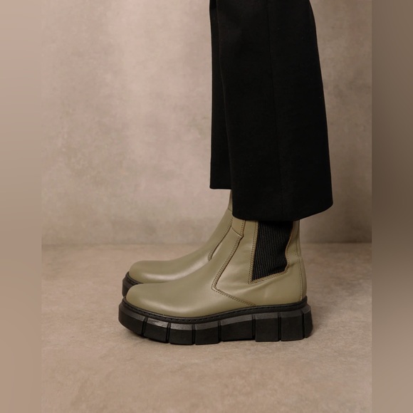 ALOHAS Shoes - Alohas Armor Boots in Olive Green Leather Size 37 (US 6.5) Made in Spain 🇪🇸